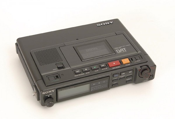 Sony TCD-D 10