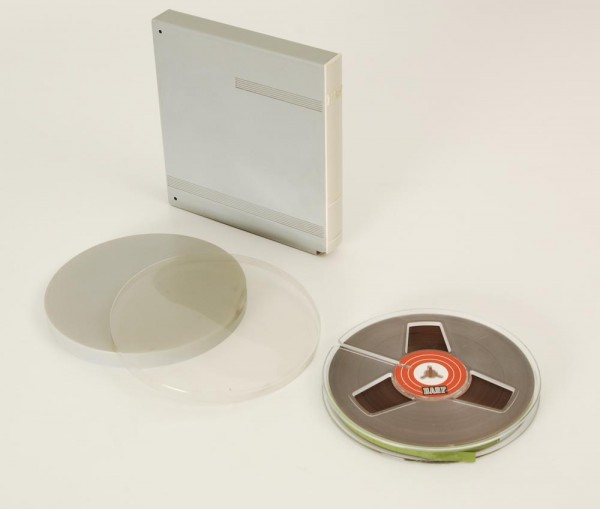 BASF 15er DIN Tonbandspule Kunststoff mit Band + Archivbox alte Ausführung