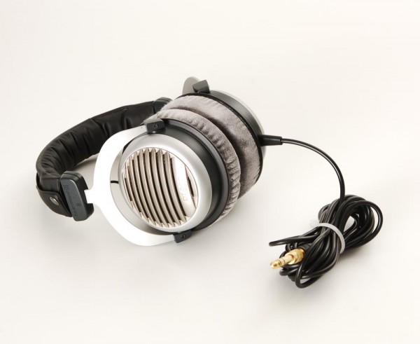 Beyerdynamic DT-990 Edition Headphones