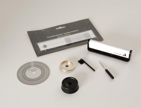 Convolute No. 38: Phono adjustment accessories Acoustic Solid, Clearaudio, etc.