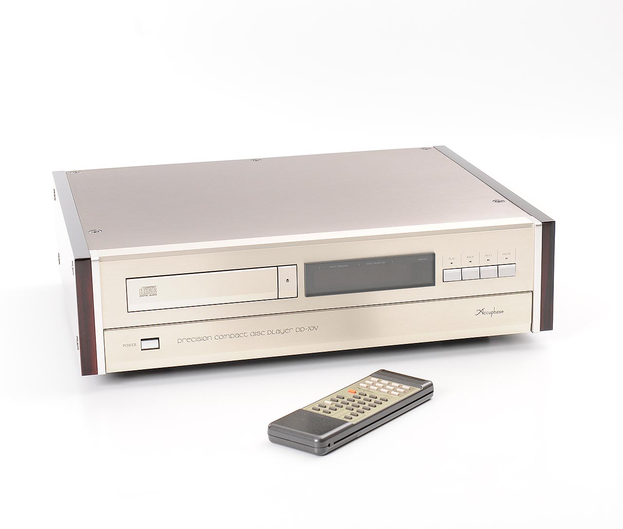 Accuphase DP-70V | CD-Players | CD-Separates | Audio Devices