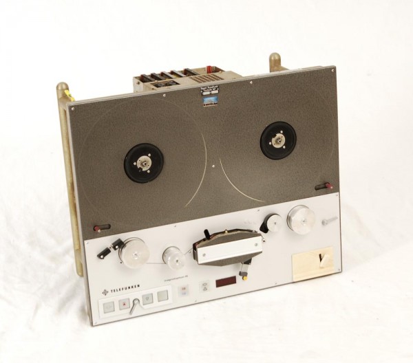 Telefunken M15 tape recorder
