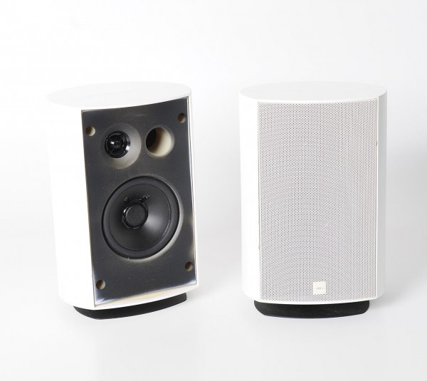 Jamo 2-way speakers