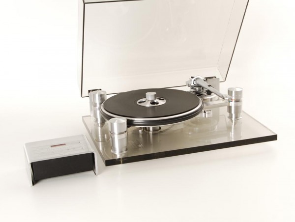 Oracle Premiere with SME IV Tonearm and Goldmouth Relief