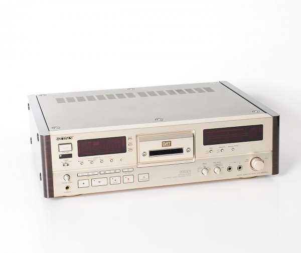 Sony DTC-2000 ES champagner
