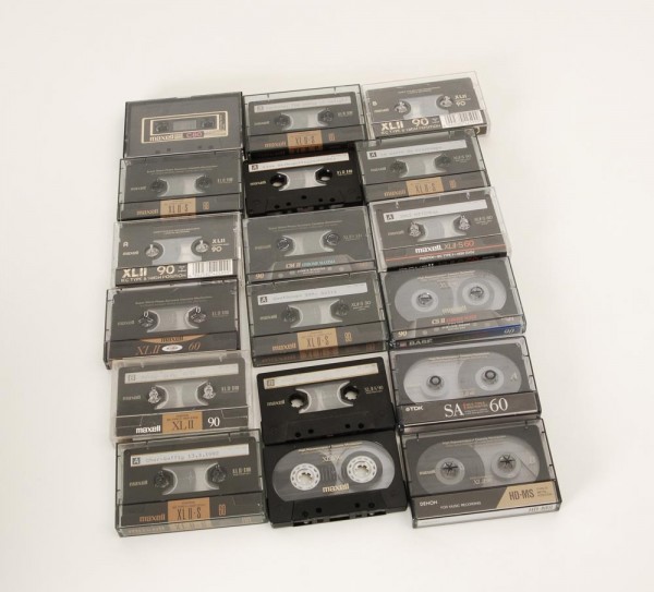 Convolute Maxell cassettes 18 pieces
