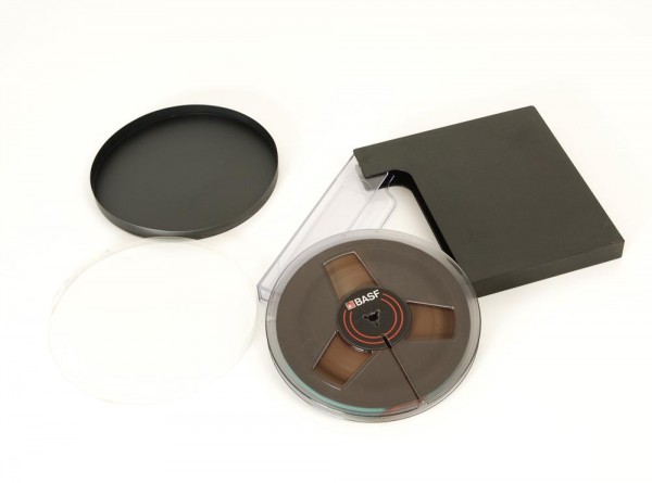 BASF 18er DIN Tonbandspule Kunststoff mit Band + Archivbox klarglas