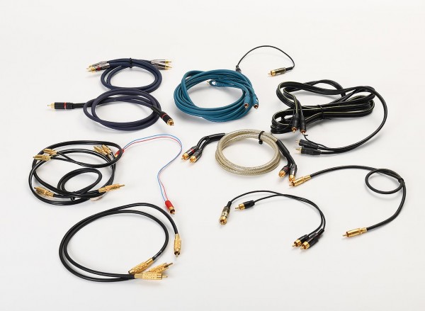 Mixed lot no. 142: Various RCA cables