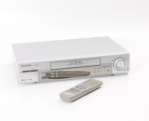 Panasonic NV-HS 930 video recorder
