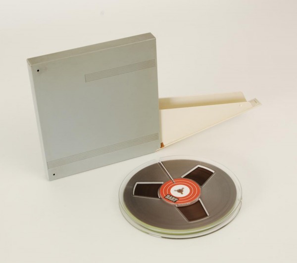 BASF 18er DIN Tonbandspule Kunststoff mit Band + Kunststoffbox
