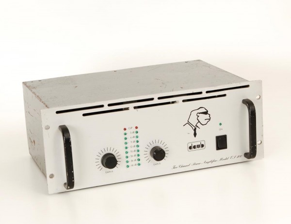 Daub ES 400 power amplifier