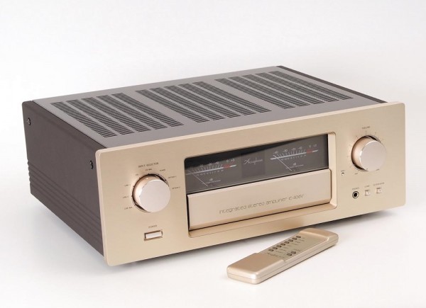 Accuphase E-406 V