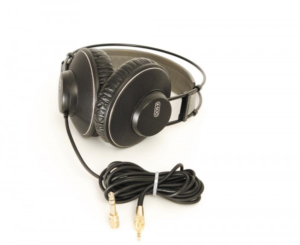 AKG K-500 Headphones
