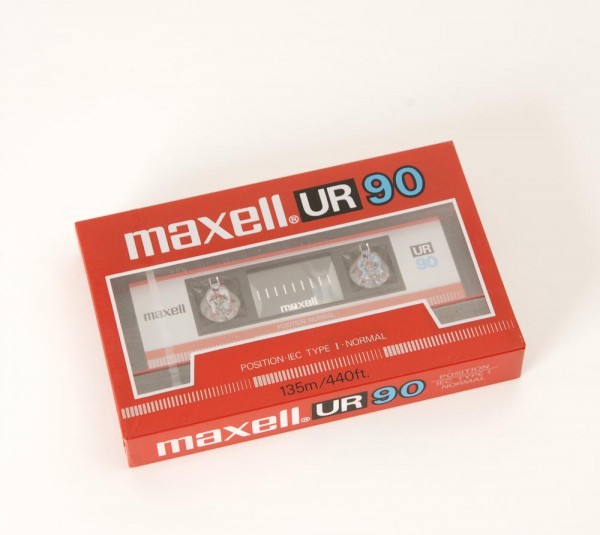 Maxell UR 90 empty cassette NEU!