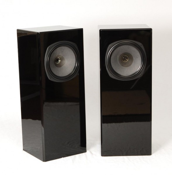 High End Loudspeaker with Tannoy 12-inch Chassis