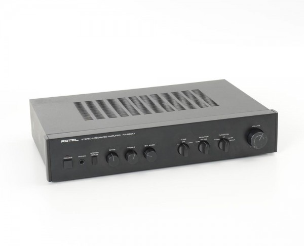 Rotel RA-820 AX integrated amplifier
