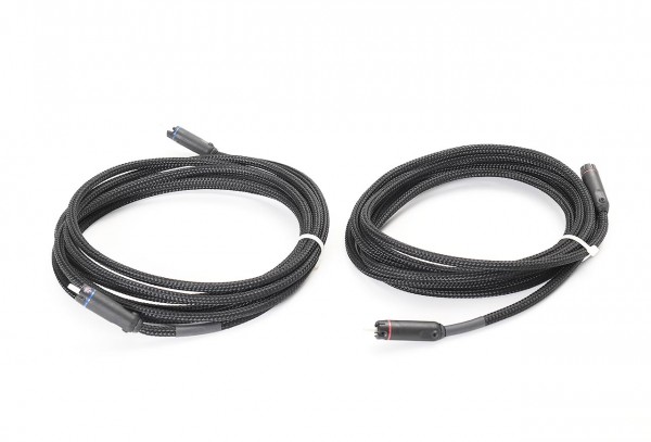 High end device cable 3.70 m with KLEI plugs