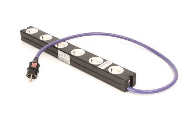 XLO Reference 6 6-way power strip
