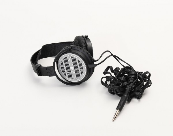 Beyerdynamic DT-880 headphones
