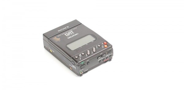 Sony TCD-D3 DAT Recorder