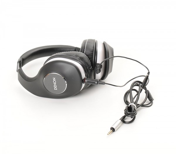 Denon AH-D600 headphones