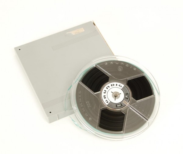 Grundig tape reel 18er DIN plastic with tape + archive box