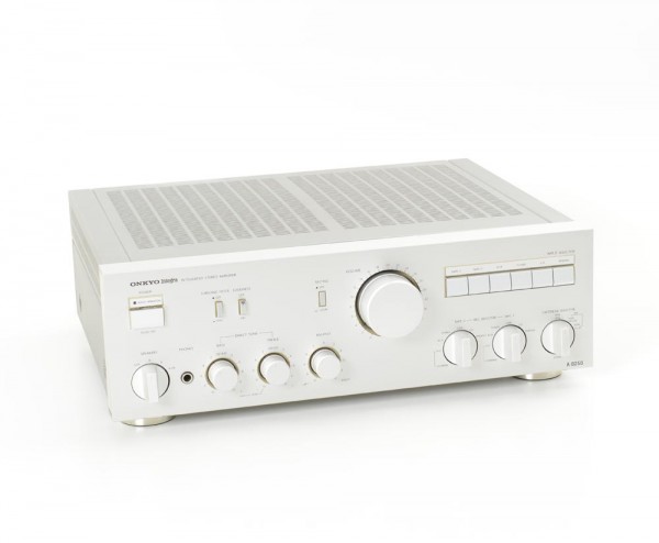 Onkyo A-8250 integrated amplifier