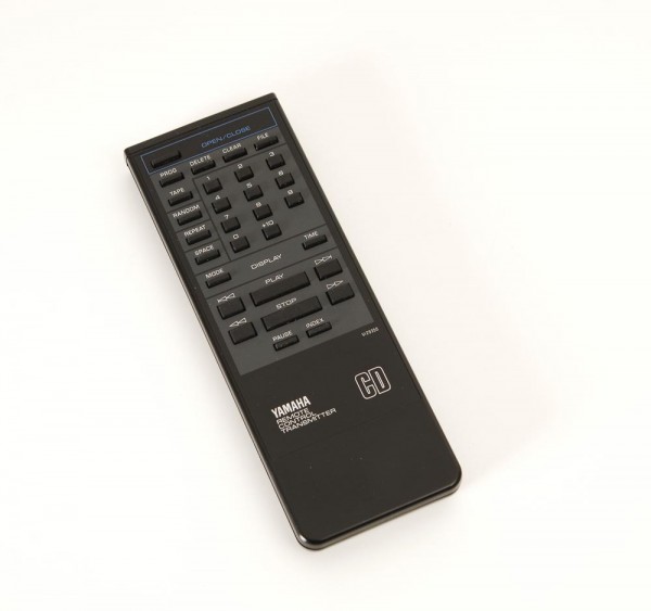 Yamaha VI29350 Remote control
