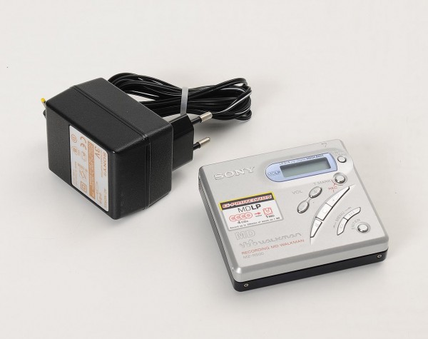 Sony MZ-R500 MD walkman